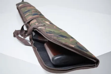 Decathlon rebaja a 9,99 euros una de sus fundas para escopeta o rifle más vendidas