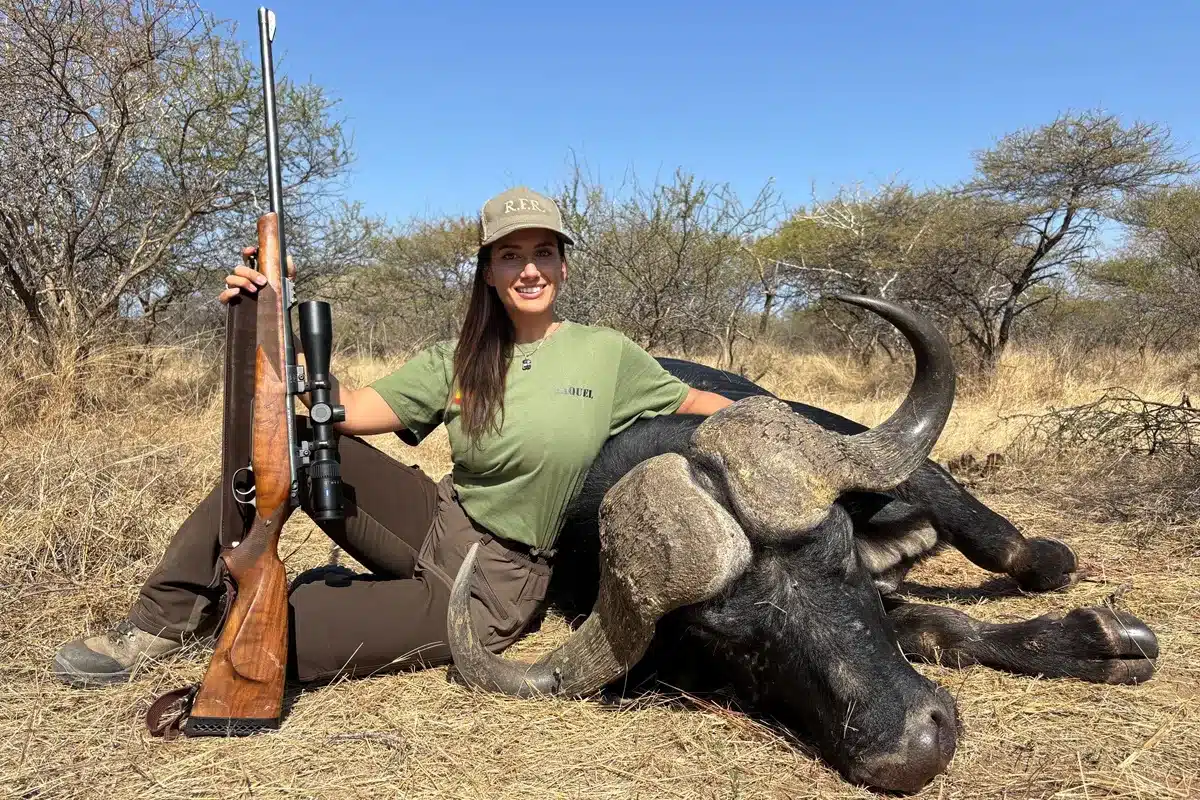 cazadora española caza búfalo Big Five