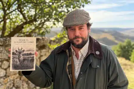 Desde el llano del lobo Carlos Vignau