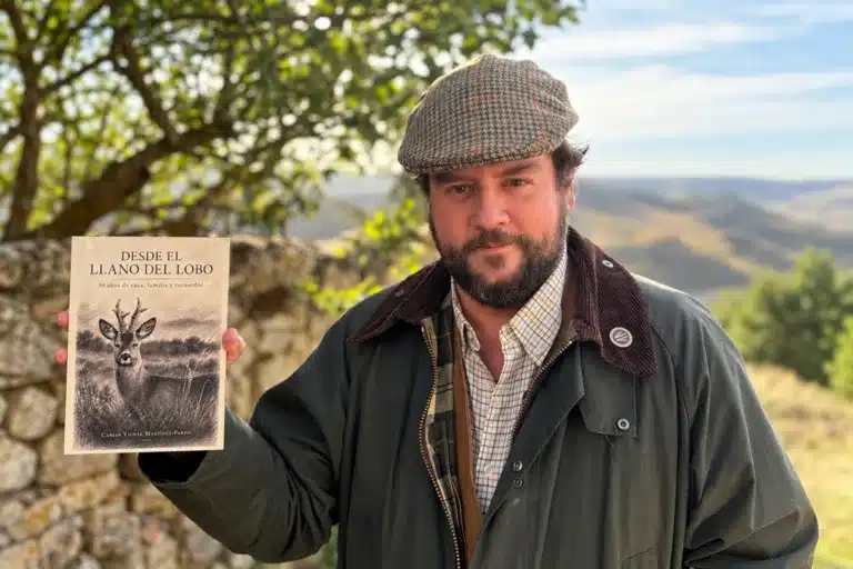 Desde el llano del lobo Carlos Vignau