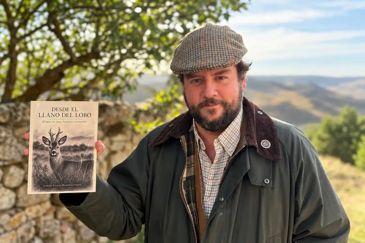 Desde el llano del lobo Carlos Vignau