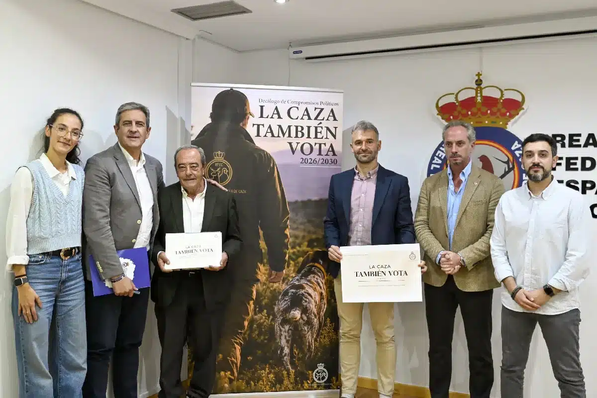 Los representantes de la RFEC, durante la presentación.