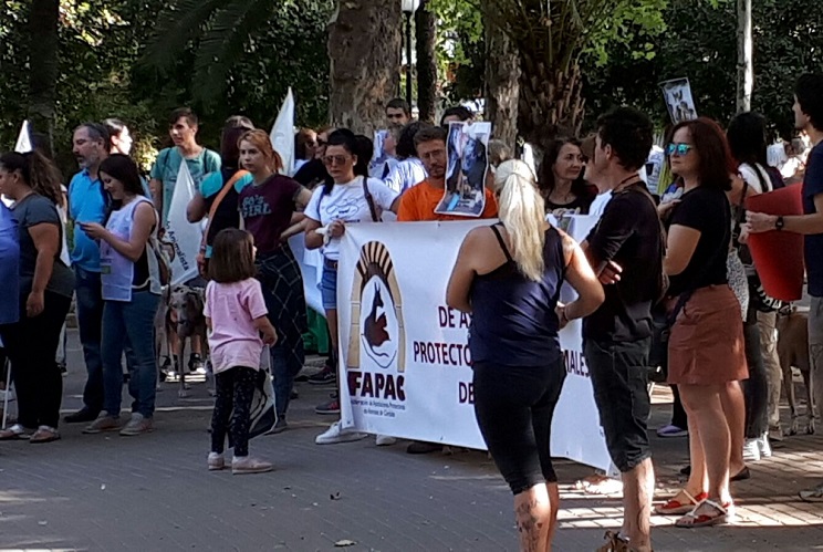 Animalistas se manifiestan en Córdoba
