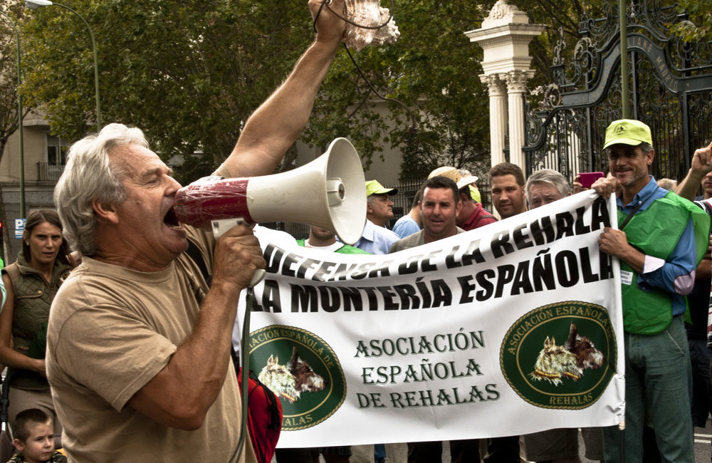 Juan Antonio Sarasketa: "Cazadores, viva la madre que os parió"