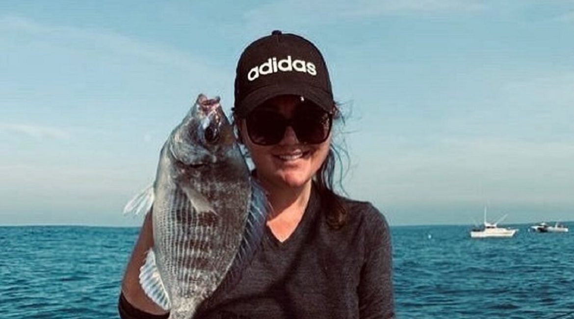 Amaia Montero muestra su orgullo de pescadora a través de las redes sociales