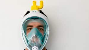 Decathlon dona todas sus máscaras de snorkel para fabricar respiradores