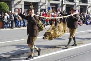 Así son los desfiles que homenajean a la caza en Alemania