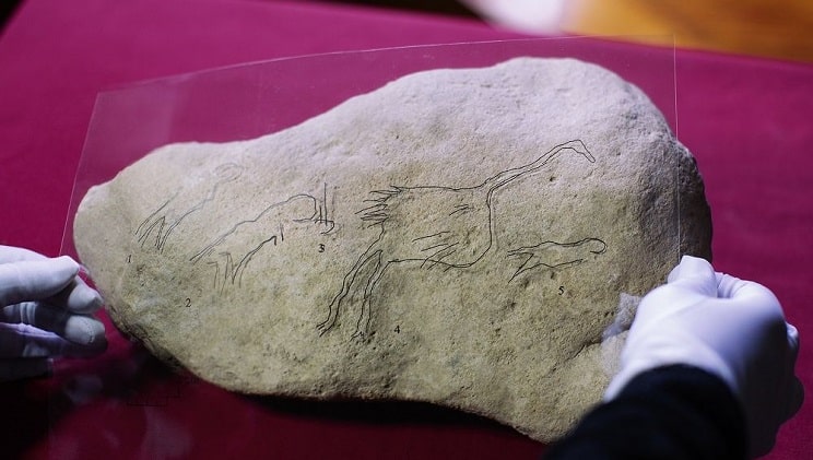Hallada una pintura de caza menor de hace 12.500 años en Tarragona