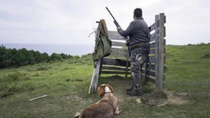 Prohíben la caza en el Monte Ulía de San Sebastián tras años de polémica